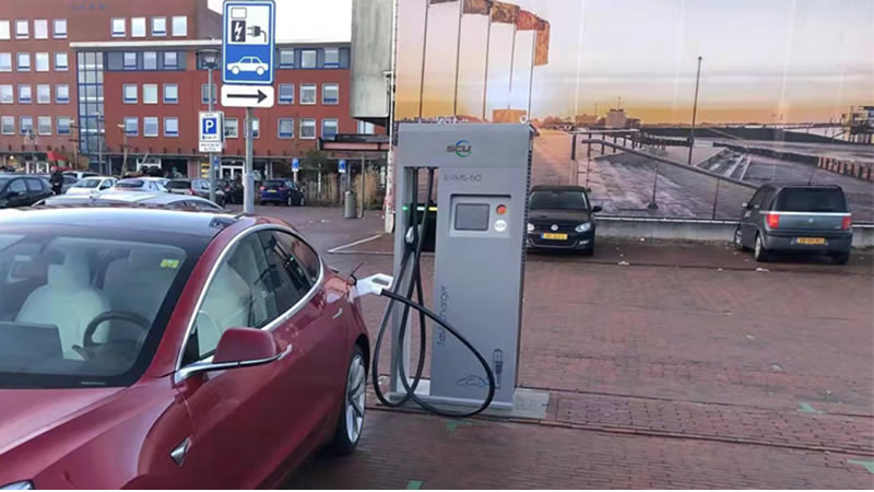 Chargeur pour Véhicule Électrique